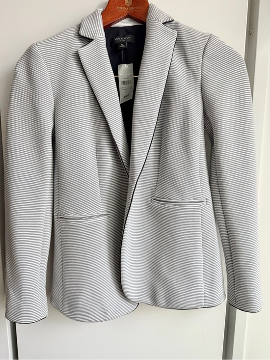 Ann Taylor Jackets & Blazers - Ann Taylor grey striped Blazer, single button front in classic office-ready fit